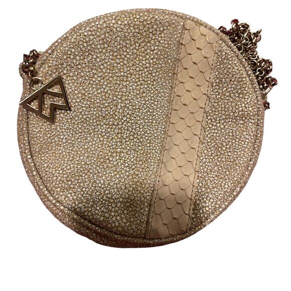 Kelly Wynne Leather Circular Purse - Picture 2 of 4